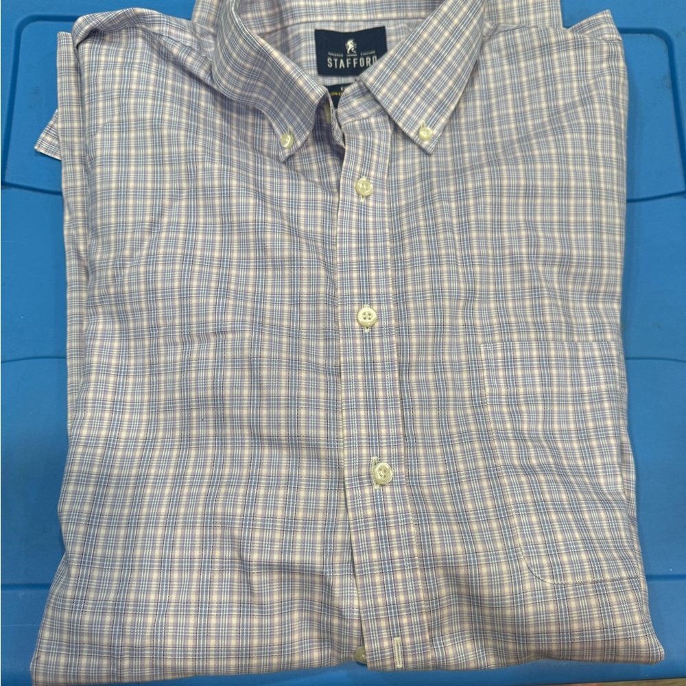 Stafford Men's Light Blue and White pink Checkered Shirt